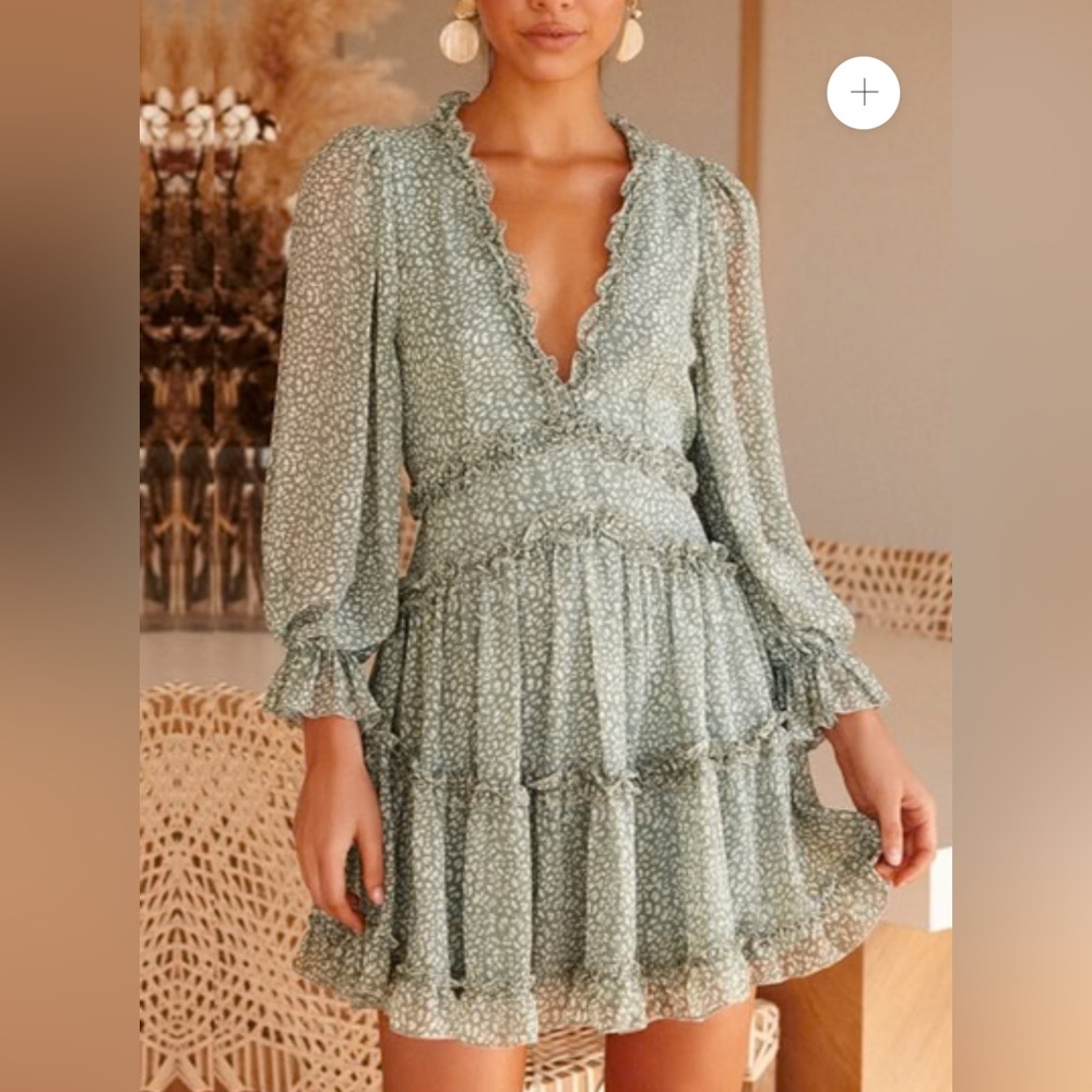 Green Open Back Ruffle Dress size small